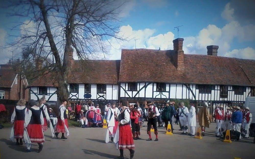 Homelea Bed And Breakfast Canterbury Esterno foto